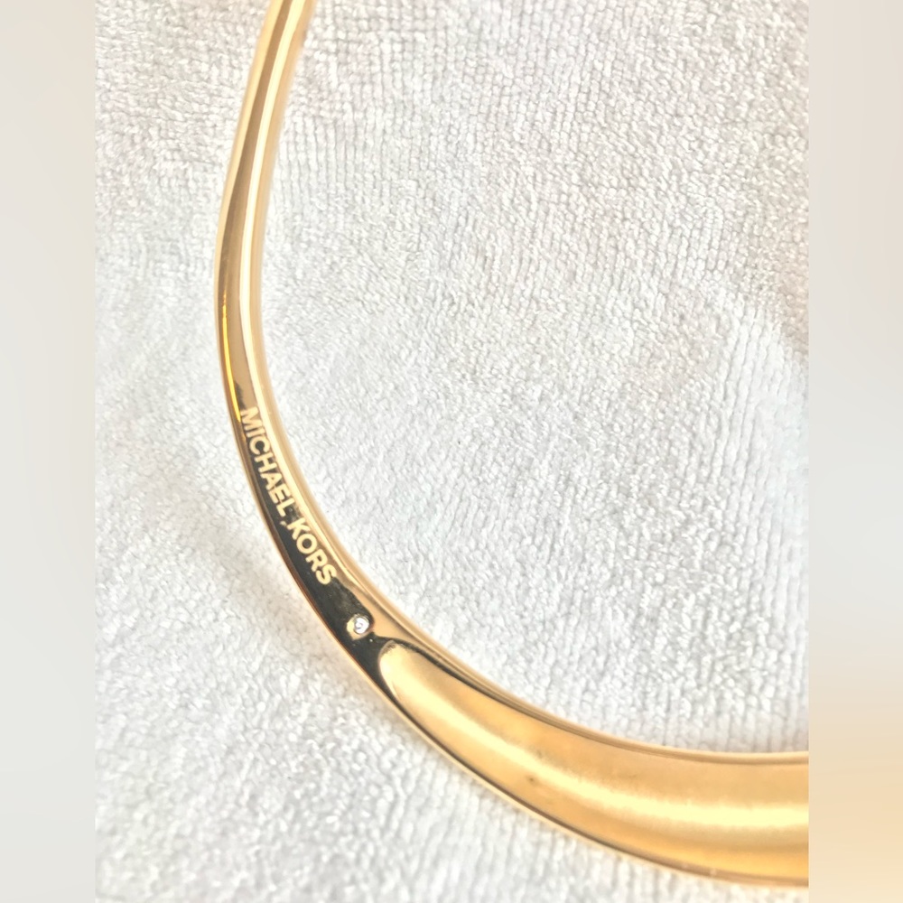 Michael Kors collar necklace with pave crystals in gold tone setting. New no tag - Picture 5 of 5